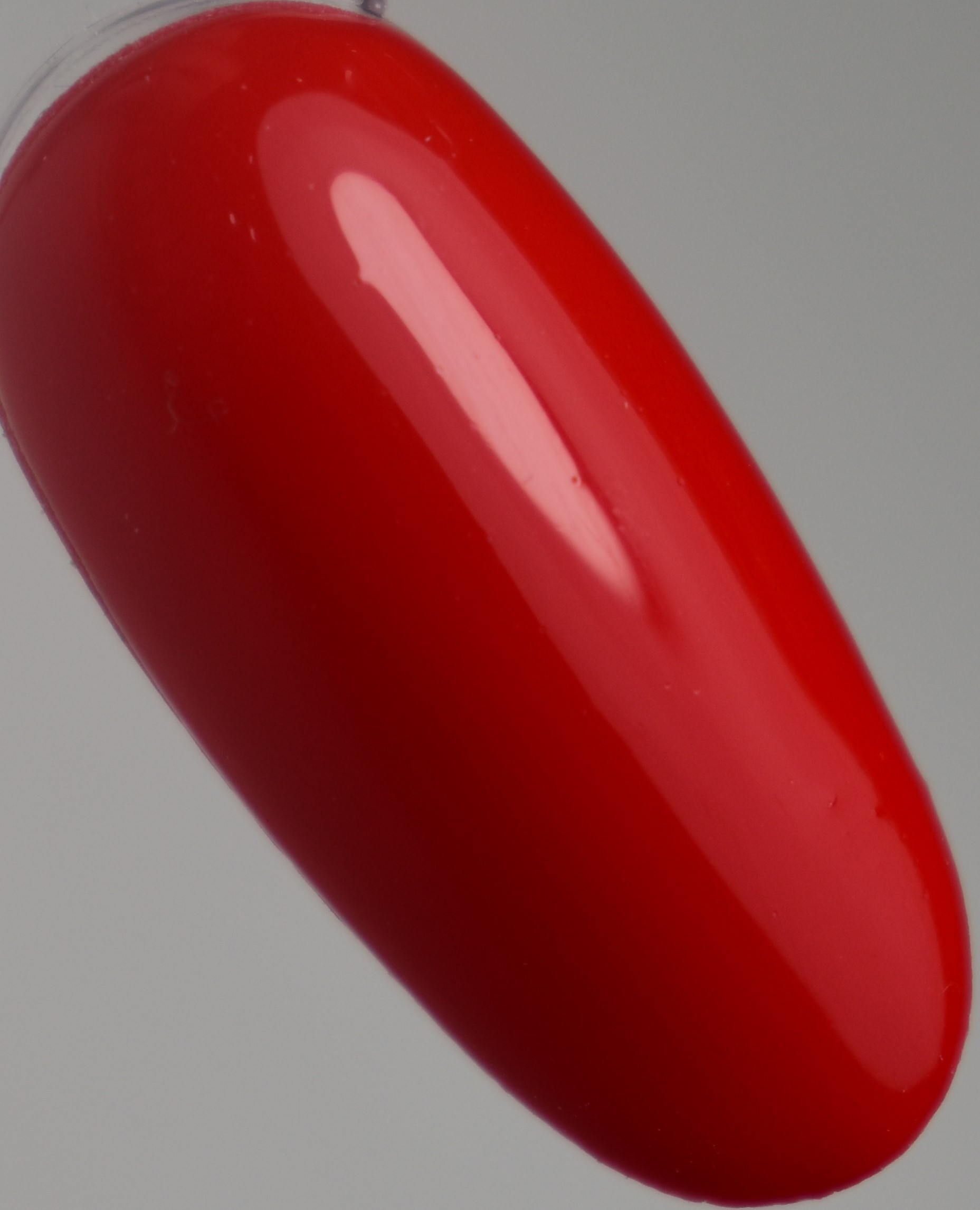 PM3-1.jpg MO PLANTme Gel Polish Red15ml -PM3 - Image 1